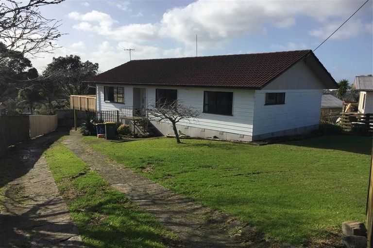 Photo of property in 101 Don Buck Road, Massey, Auckland, 0614