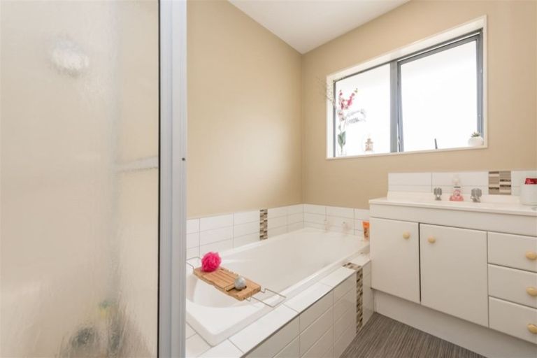 Photo of property in 1/50 Masefield Street, Stoke, Nelson, 7011