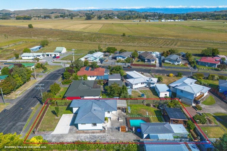Photo of property in 18 Woburn Street, Waipukurau, 4200