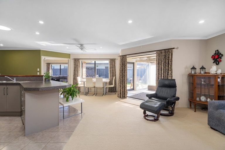 Photo of property in 42 Kupe Drive, Whitianga, 3510