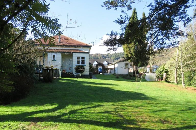 Photo of property in 142 Buller Road, Reefton, 7830