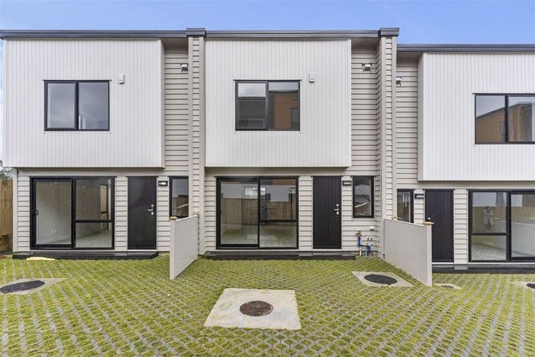 Photo of property in 6/62 Smythe Road, Henderson, Auckland, 0612