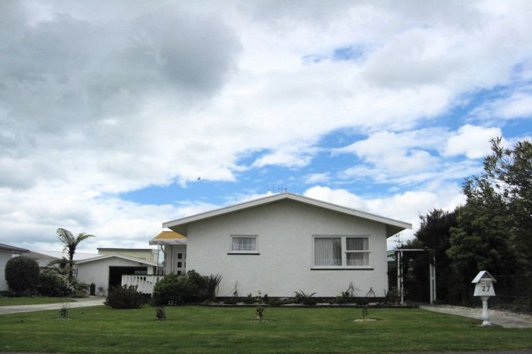 Photo of property in 27 Dickens Street, Stoke, Nelson, 7011