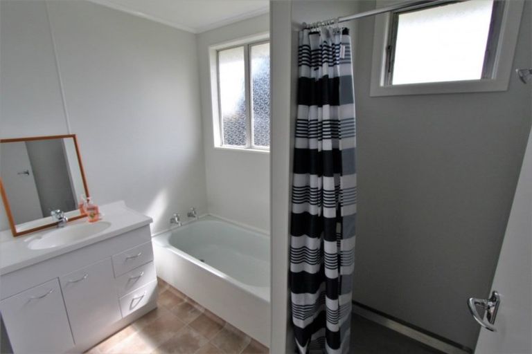 Photo of property in 17 Cargill Street, Tokoroa, 3420