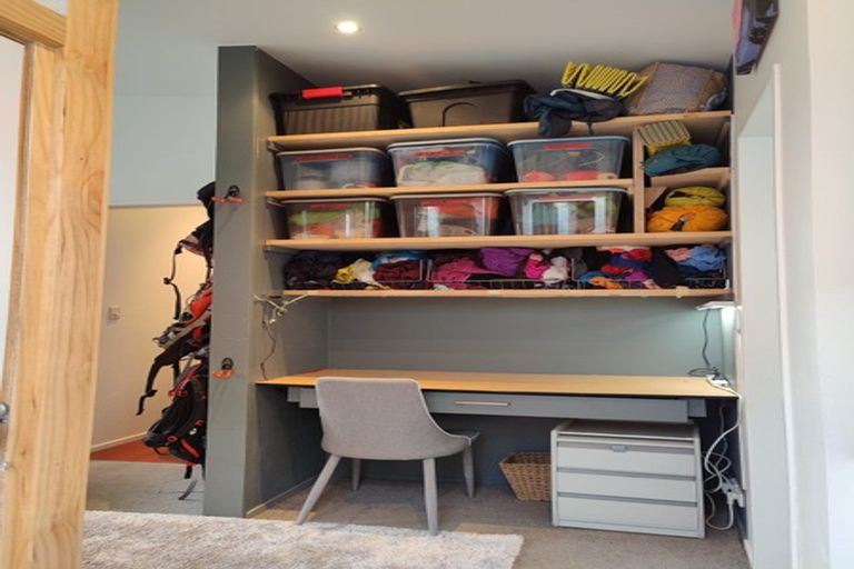 Photo of property in 17 Kedah Street, Miramar, Wellington, 6022