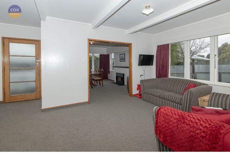 Photo of property in 9 Eton Street, Taradale, Napier, 4112