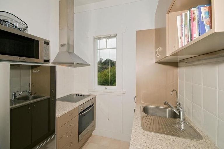 Photo of property in 43a Third Avenue, Avenues, Whangarei, 0110