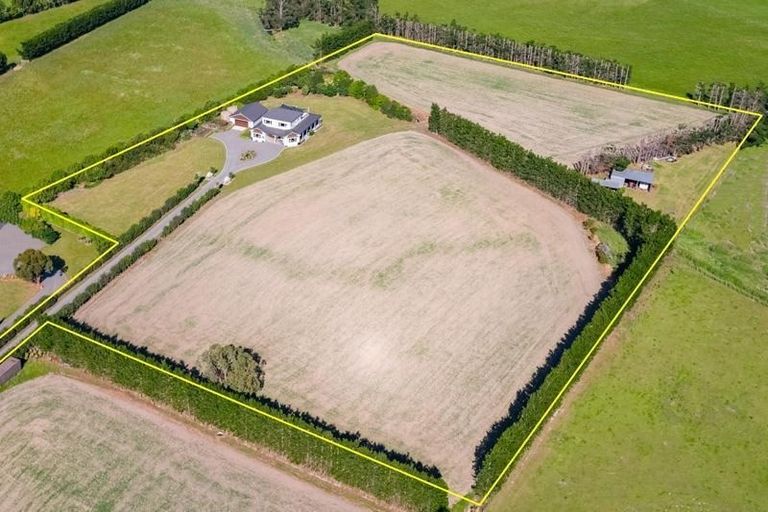 Photo of property in 308a Fabians Road, Morison Bush, Greytown, 5794