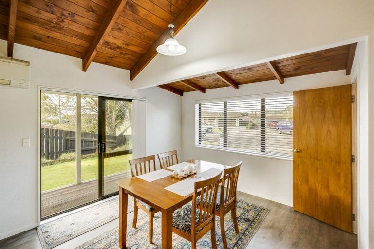 Photo of property in 9 Alley Place, Taradale, Napier, 4112