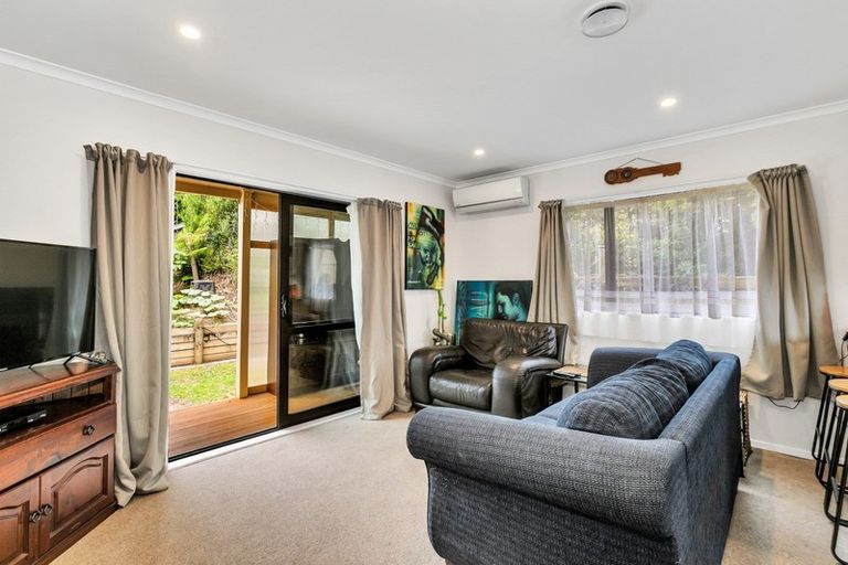 Photo of property in 51 Christmas Road, Manurewa, Auckland, 2102