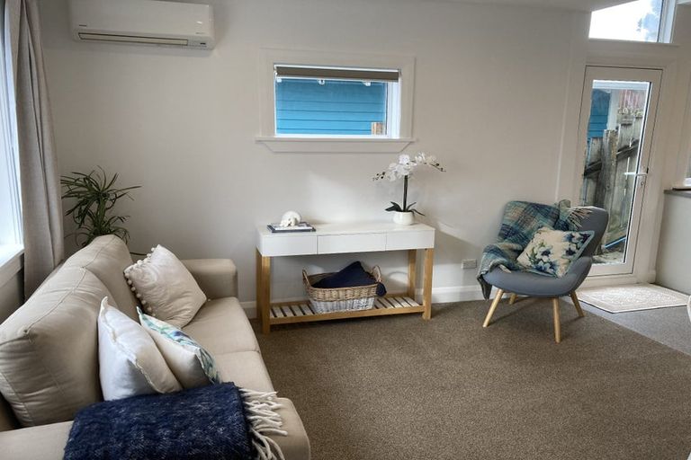 Photo of property in 208 Rongotai Road, Rongotai, Wellington, 6022