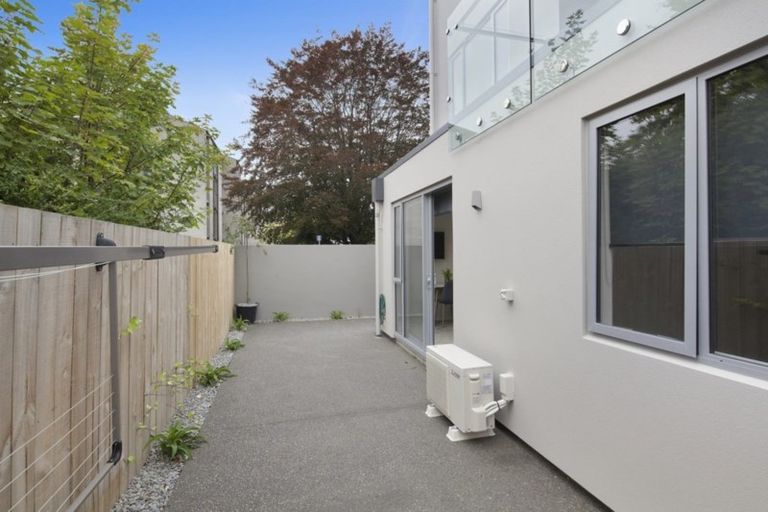 Photo of property in 2/871 Colombo Street, Christchurch Central, Christchurch, 8013