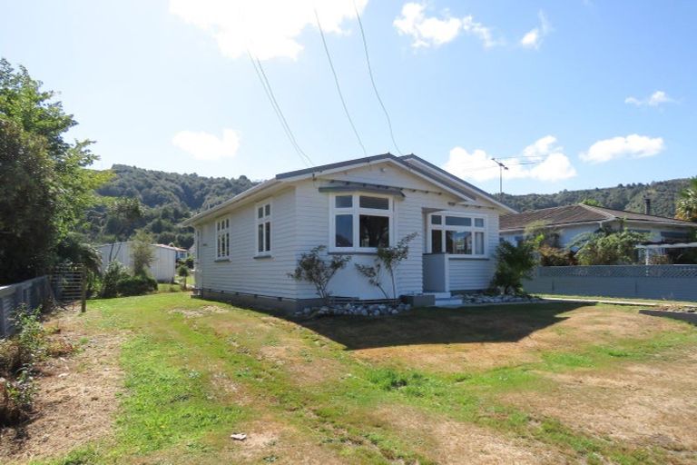 Photo of property in 31 Dick Street, Reefton, 7830