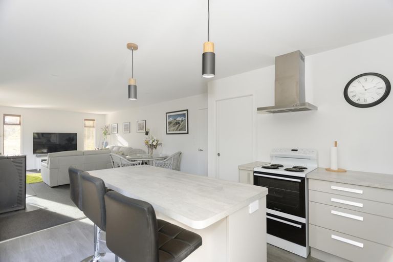 Photo of property in 10 Bute Street, Moeraki, 9482