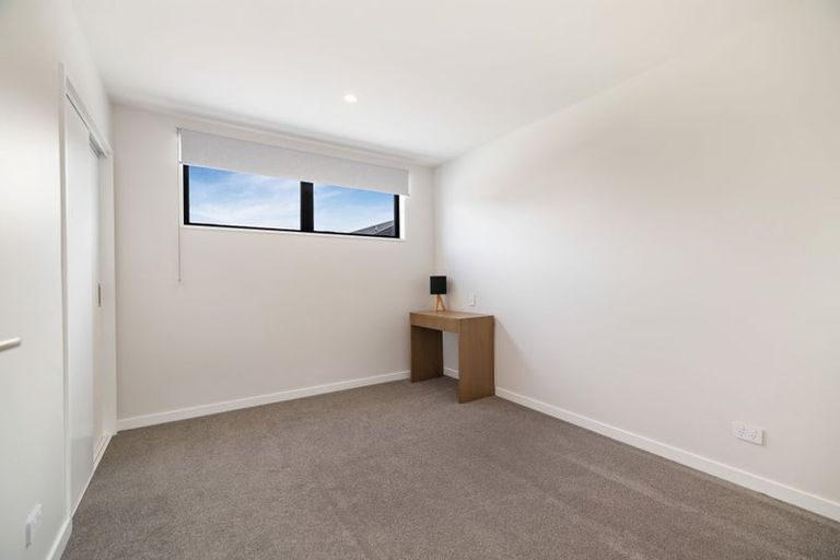 Photo of property in 4 Shallow Close, Jacks Point, 9371
