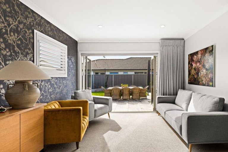 Photo of property in 11 Aoraki Road, Poraiti, Napier, 4112