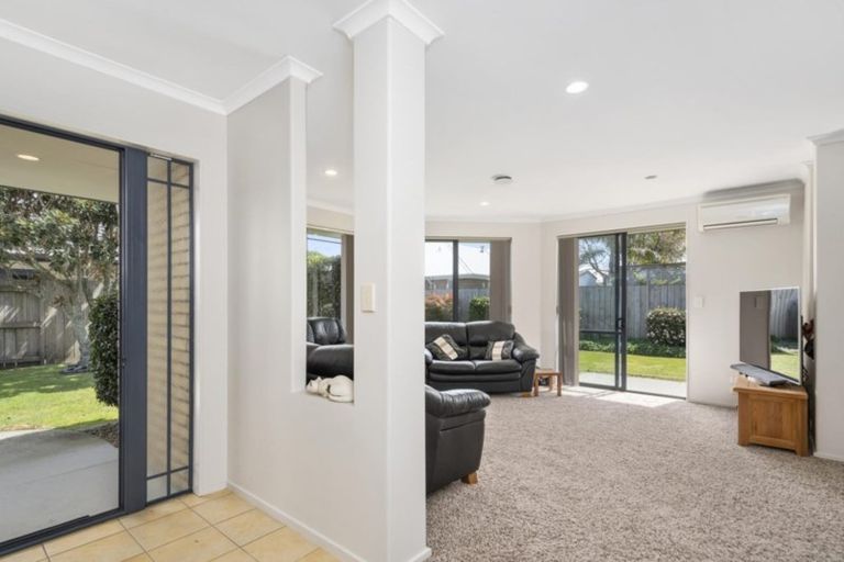 Photo of property in 39 Savannah Place, Papamoa Beach, Papamoa, 3118