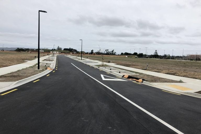 Photo of property in 35 Hayfield Way, Karaka, Papakura, 2113