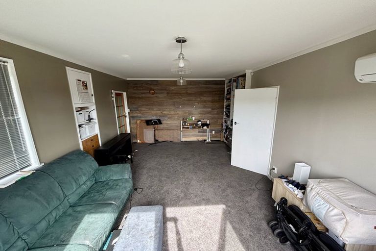 Photo of property in 34 Chester Road, Tawa, Wellington, 5028