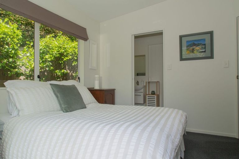 Photo of property in 13a Graham Avenue, Te Atatu Peninsula, Auckland, 0610