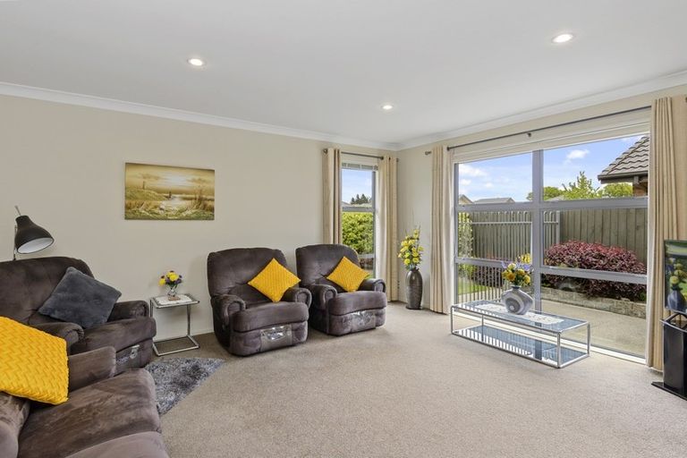 Photo of property in 4 Benjamin Mountfort Close, Hillmorton, Christchurch, 8024