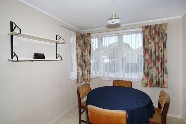 Photo of property in 11 Hunua Road, Papakura, 2110