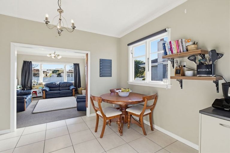Photo of property in 81 Guy Avenue, Takaro, Palmerston North, 4410