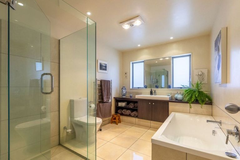 Photo of property in 15 Maharakeke Road, Waipukurau, 4281