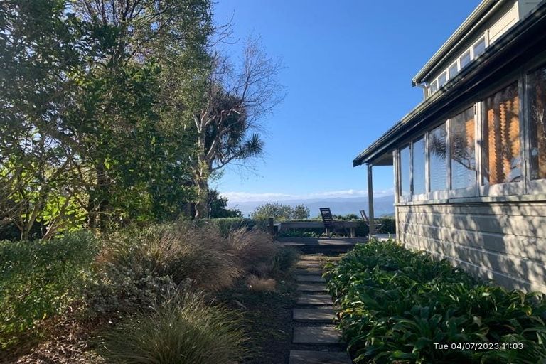 Photo of property in 25 Putnam Street, Northland, Wellington, 6012