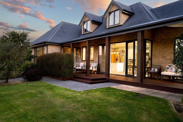 Photo of property in 23a Hyndhope Road, Kennedys Bush, Christchurch, 8025