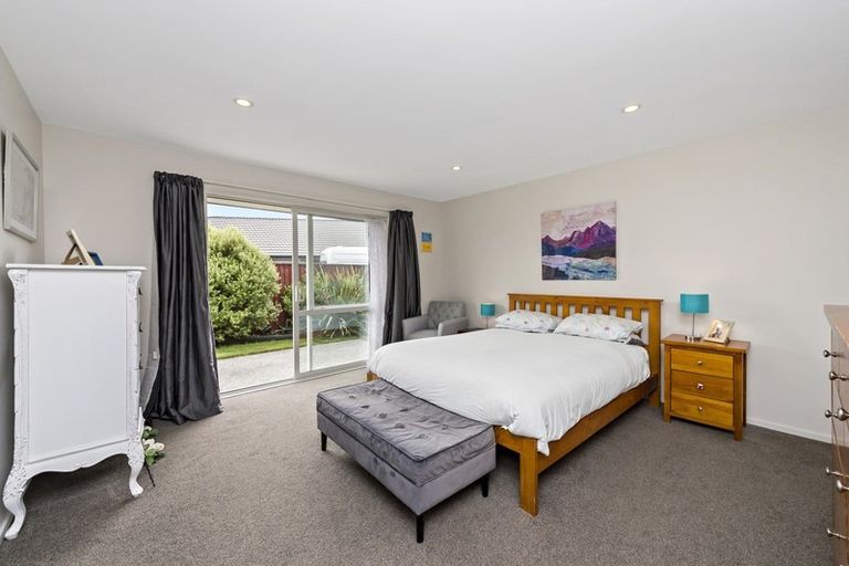 Photo of property in 55 Huntingdon Drive, Rangiora, 7400