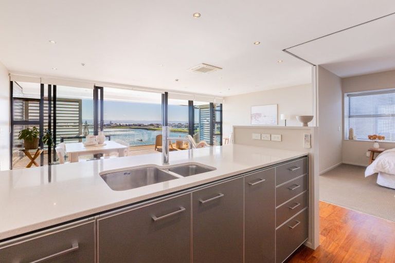 Photo of property in 510/7 Humber Street, Pandora, Napier, 4110