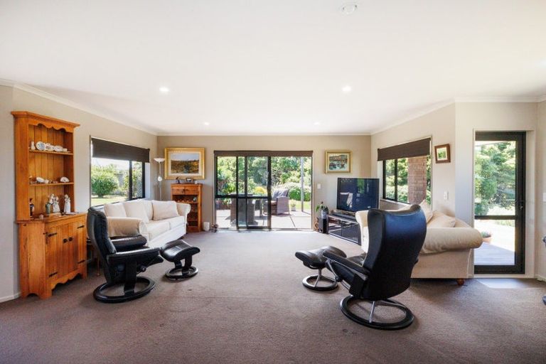 Photo of property in 92 Mount Taylor Drive, Feilding, 4775