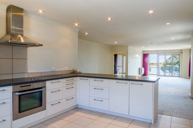 Photo of property in White Isle Apartments, 8/23 Quay Street, Whakatane, 3120