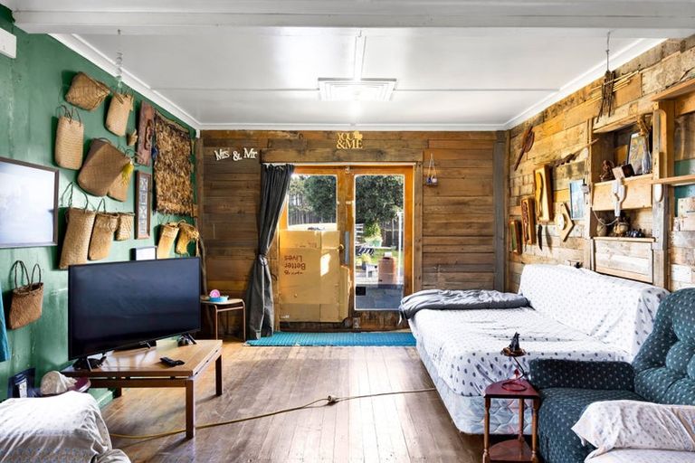 Photo of property in 244 Egmont Street, Patea, 4520