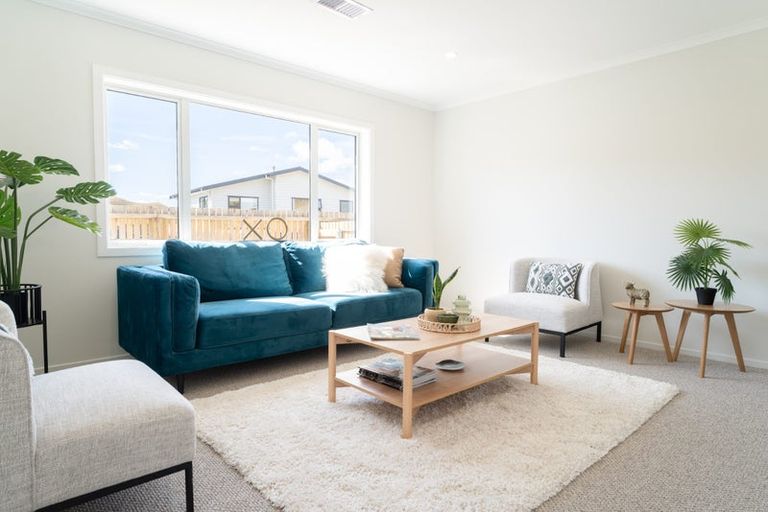 Photo of property in 47 Stockport Grove, Churton Park, Wellington, 6037