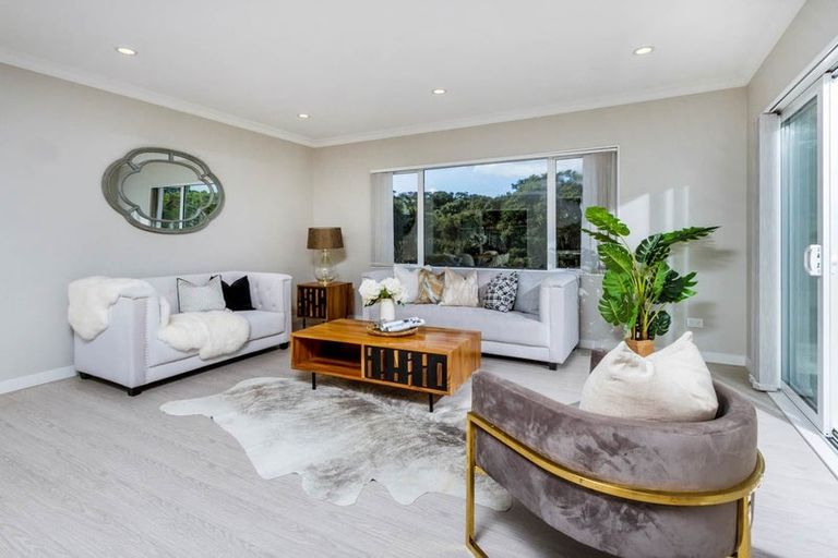 Photo of property in 41d Wicklam Lane, Greenhithe, Auckland, 0632
