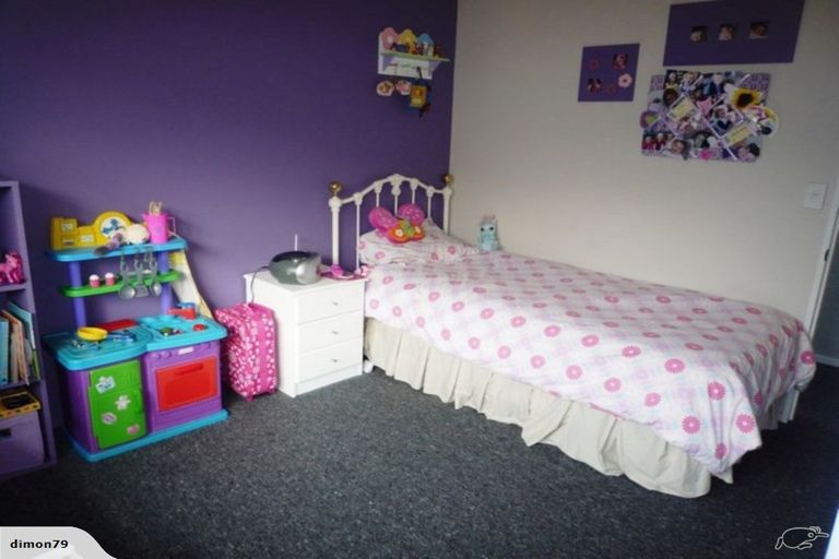 Photo of property in 5a Gilbert Close, Rolleston, 7614