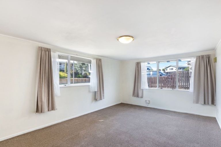 Photo of property in 27 Tobin Place, Richmond Heights, Taupo, 3330