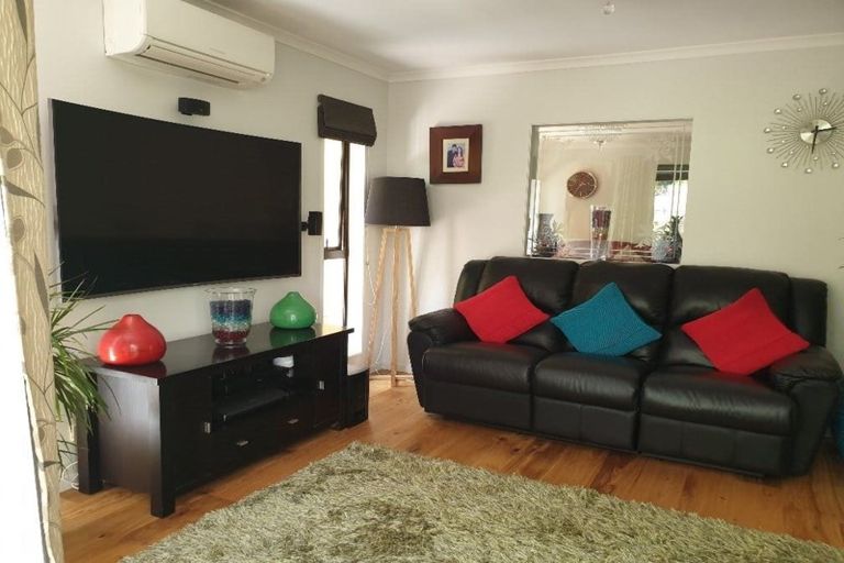 Photo of property in 73b Hillwell Drive, Henderson, Auckland, 0612