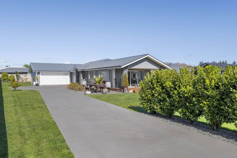 Photo of property in 7 Cross Street, Lepperton, New Plymouth, 4373