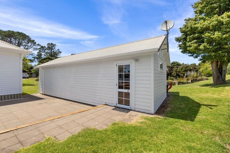 Photo of property in 856 Ocean View Road, Te Arai, Wellsford, 0975