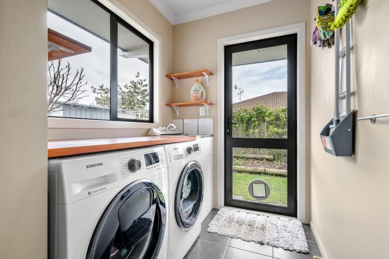 Photo of property in 1 Whitford Place, Rototuna North, Hamilton, 3210
