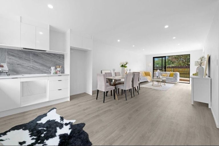 Photo of property in 30d Tawa Crescent, Manurewa, Auckland, 2102