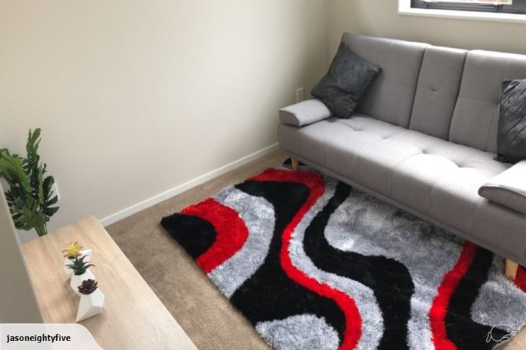 Photo of property in 15 Casheltown Way, Flat Bush, Auckland, 2019