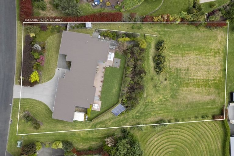 Photo of property in 33r Oceana Drive, Welcome Bay, Tauranga, 3175