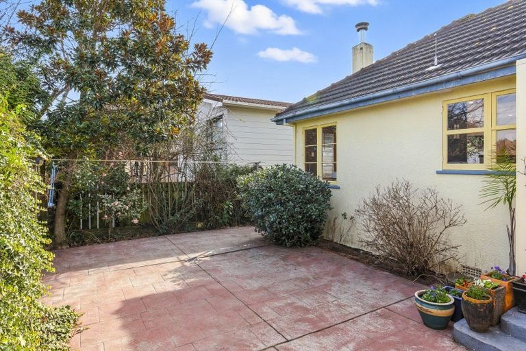 Photo of property in 25 Weka Road, Raumati Beach, Paraparaumu, 5032