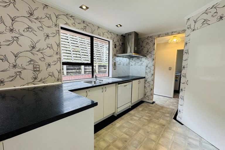 Photo of property in 15 Alleyne Court, Brown Owl, Upper Hutt, 5018