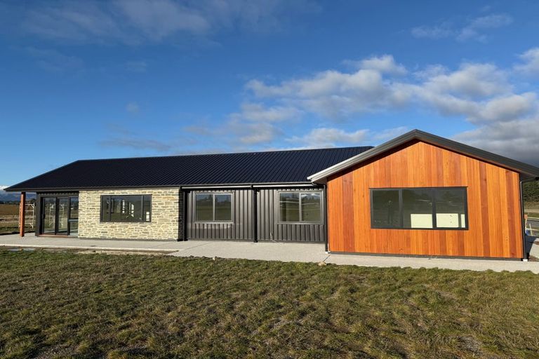 Photo of property in 31 Packer Road, Wanaka, 9382