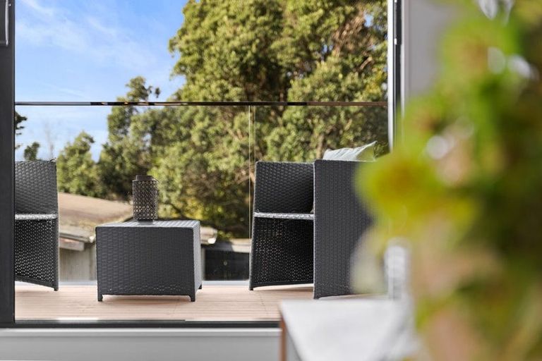 Photo of property in 9/6 Robertson Road, Ranui, Auckland, 0612